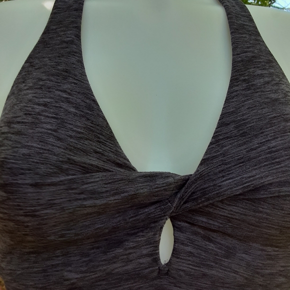 Size S Victoria's Secret gray an black workout sports bra - Picture 5 of 15